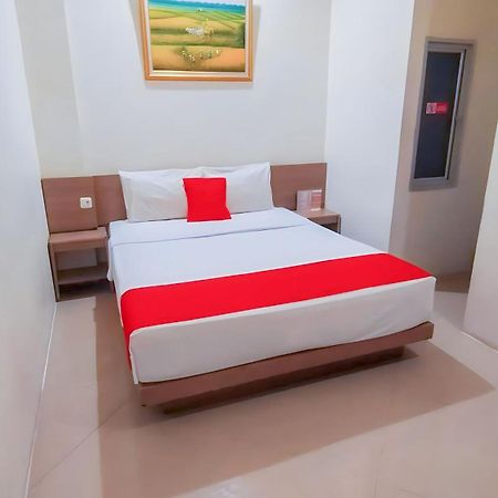 Hotel Domino Παλεμπάνγκ Εξωτερικό φωτογραφία
