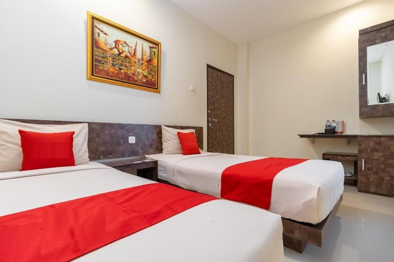 Hotel Domino Παλεμπάνγκ Εξωτερικό φωτογραφία