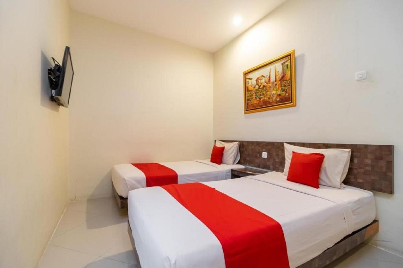 Hotel Domino Παλεμπάνγκ Εξωτερικό φωτογραφία