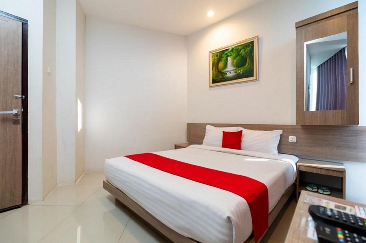 Hotel Domino Παλεμπάνγκ Εξωτερικό φωτογραφία