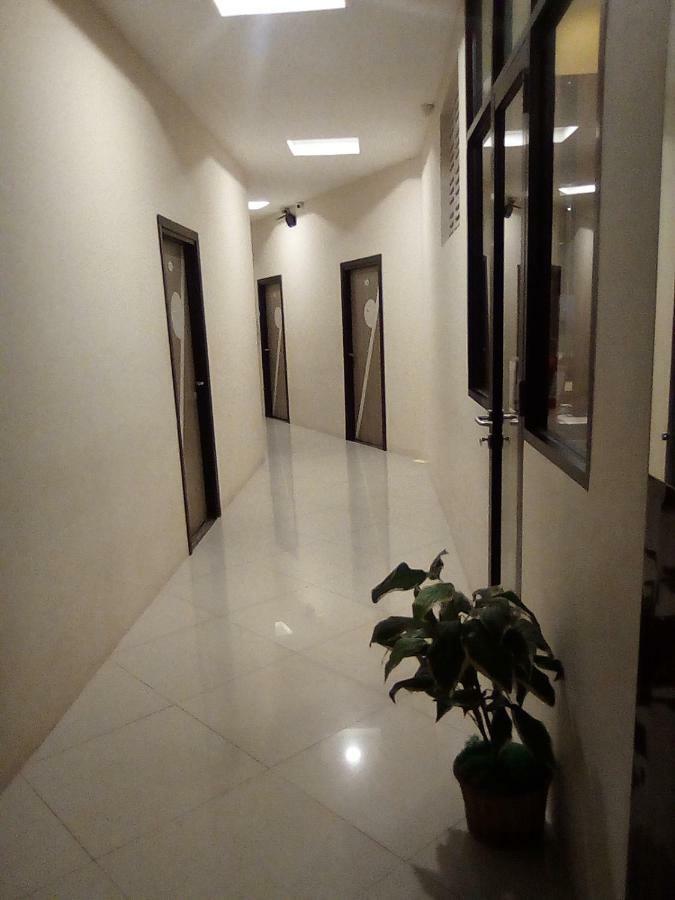 Hotel Domino Παλεμπάνγκ Εξωτερικό φωτογραφία