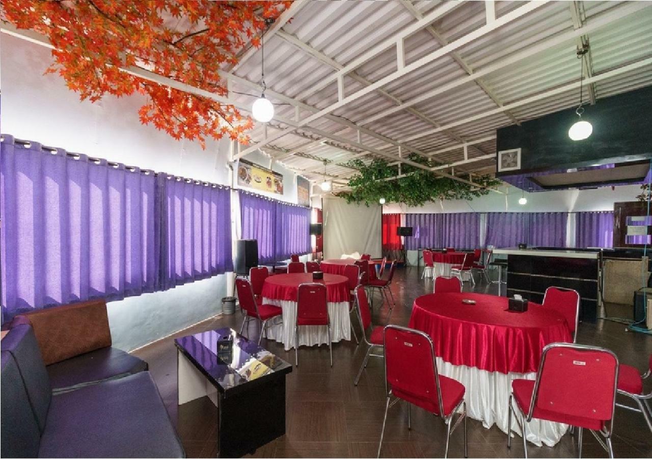 Hotel Domino Παλεμπάνγκ Εξωτερικό φωτογραφία
